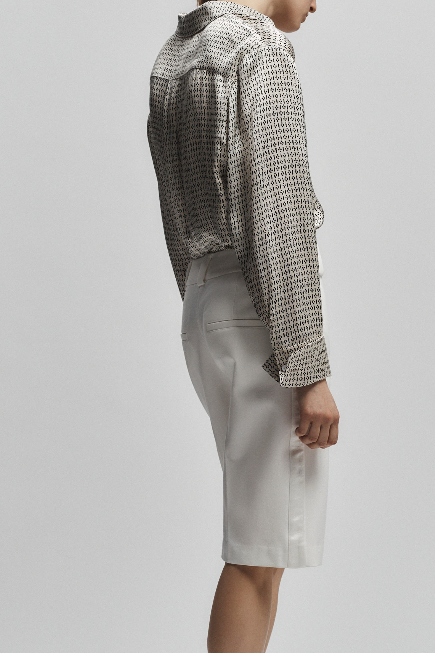 color-Pure White