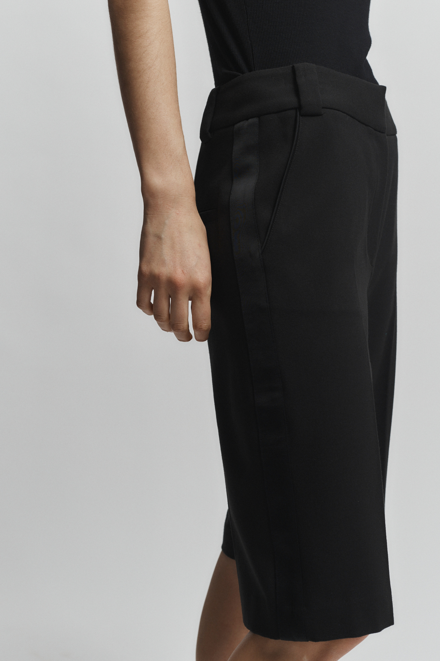 color-Black