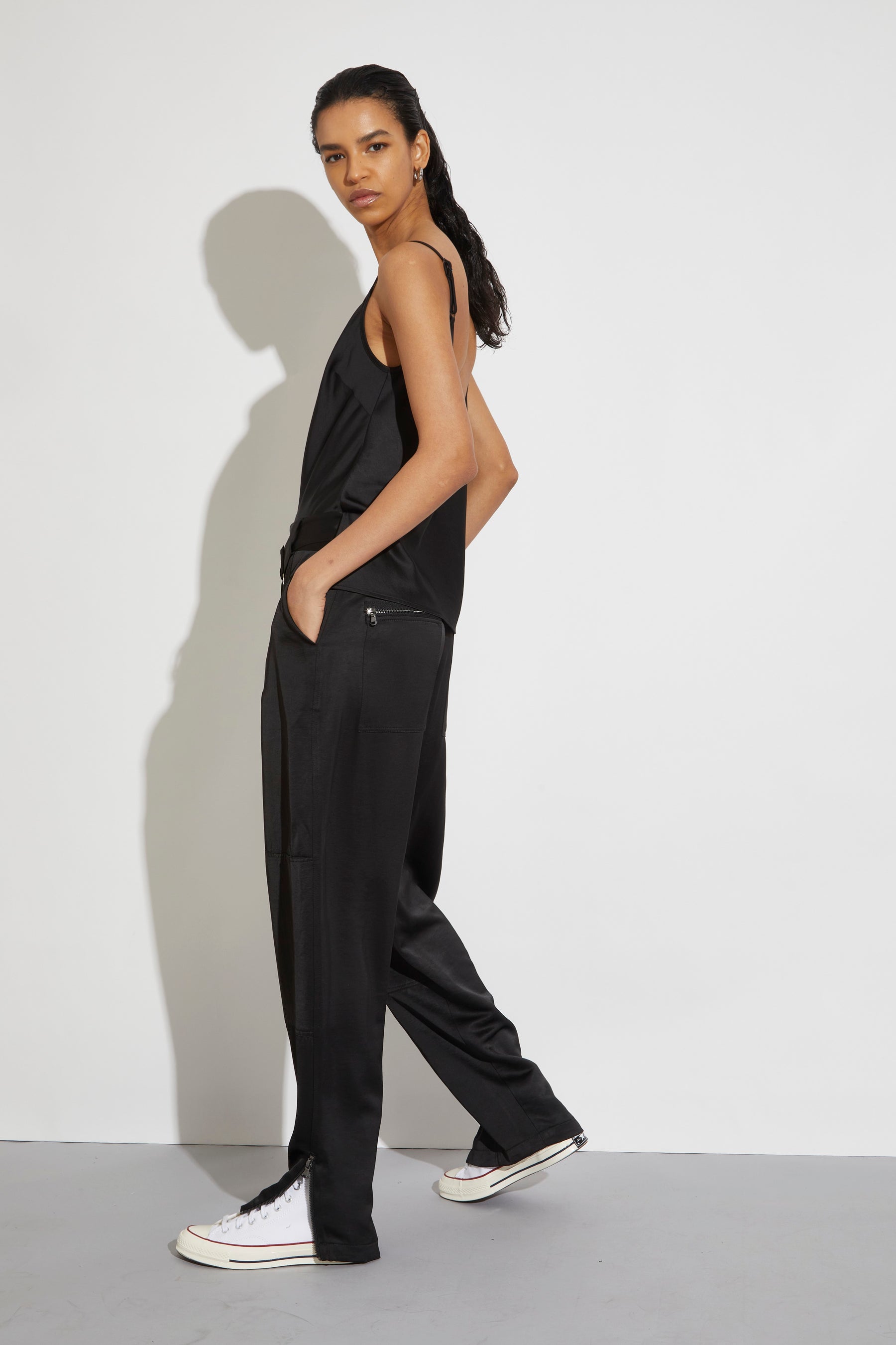 color-BLACK