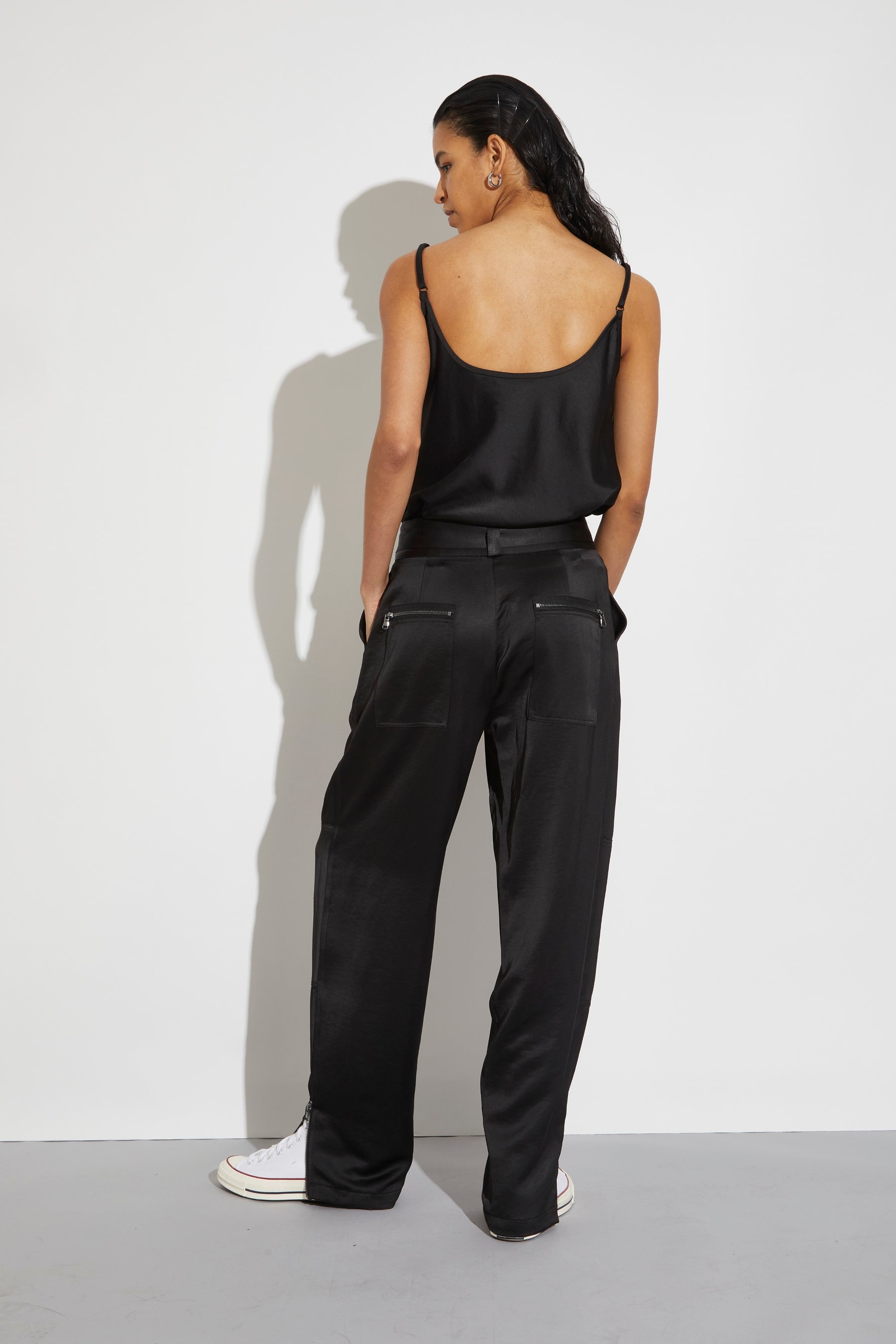color-BLACK