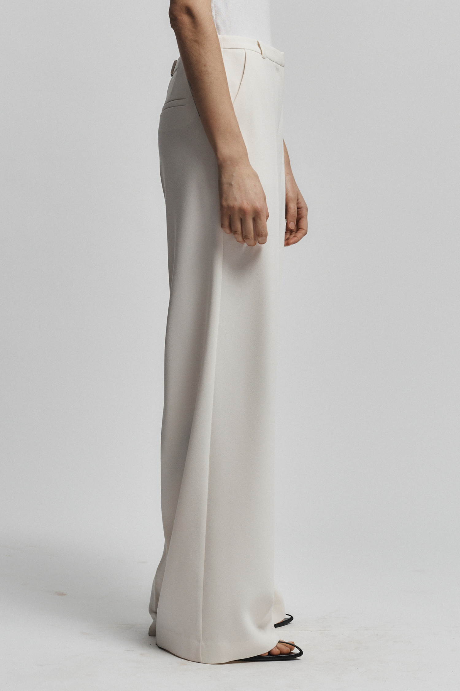 Rhodes Wideleg Pant, Ivory Crepe – SAINT ART