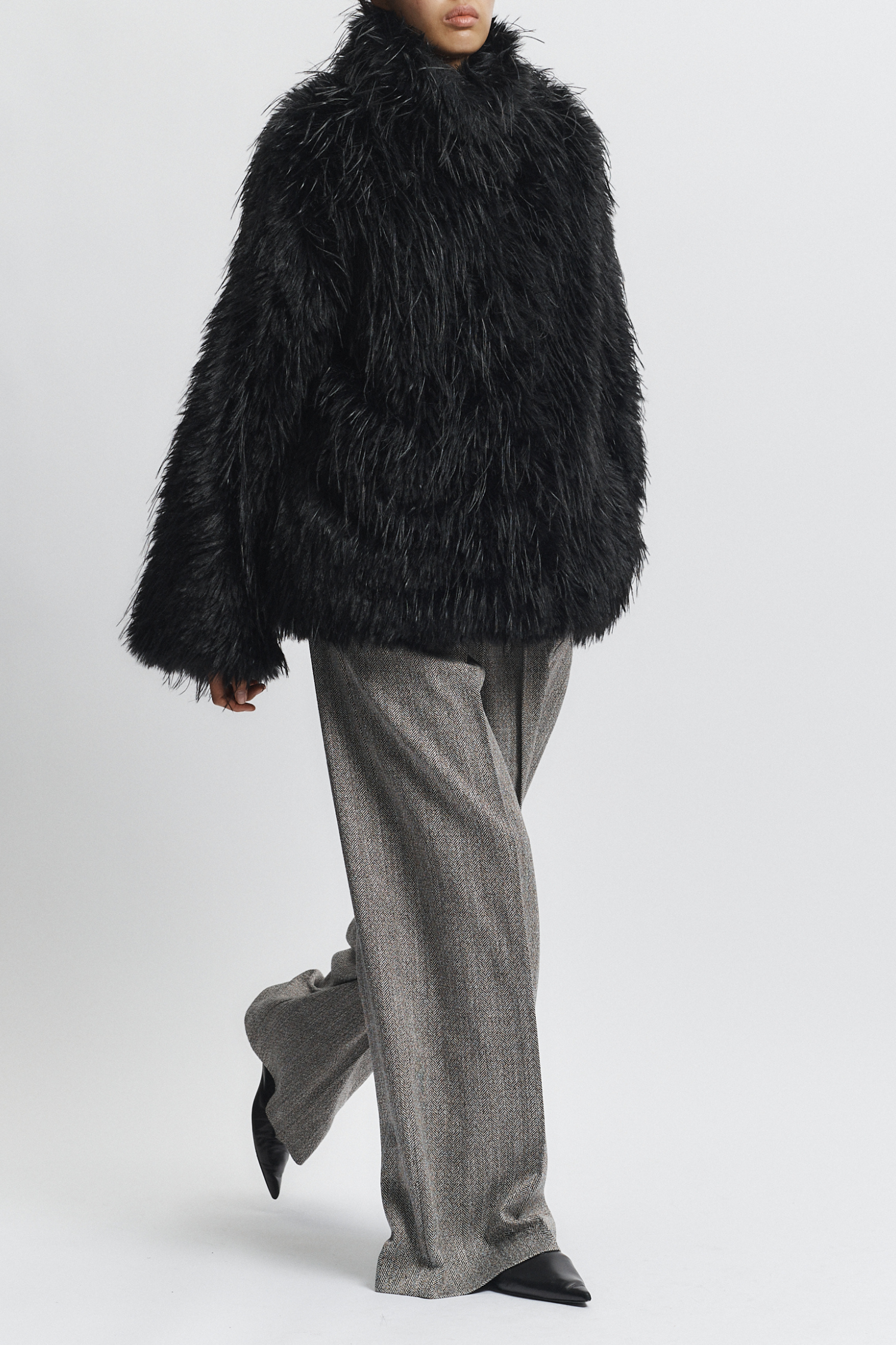 Rhea Shaggy Coat – SAINT ART Rhea Shaggy Coat – SAINT ART