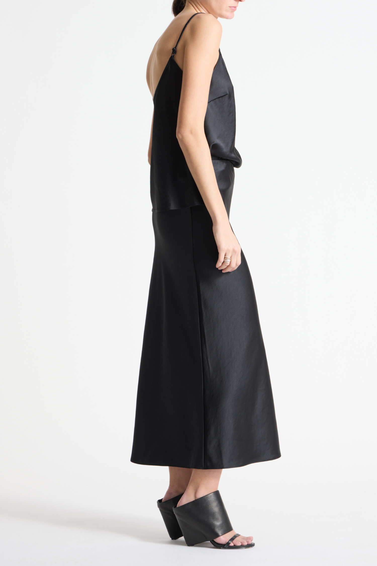 color-Black