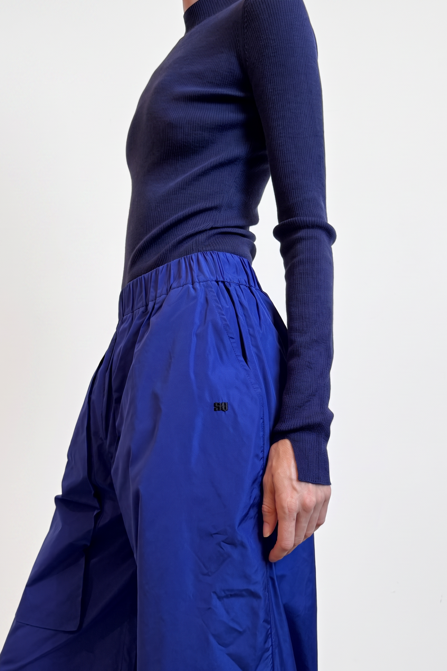 color-Electric Blue
