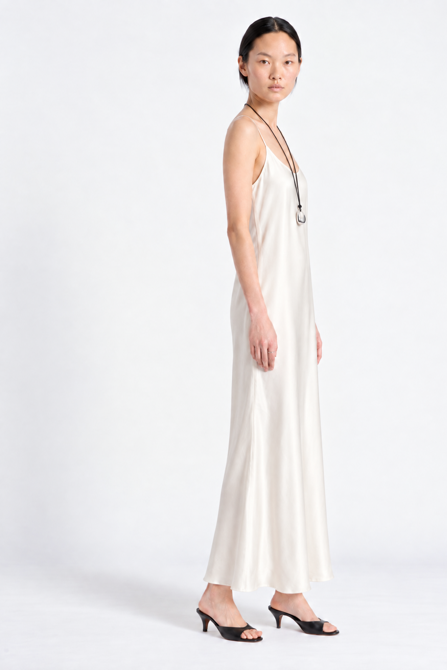 color-Ivory