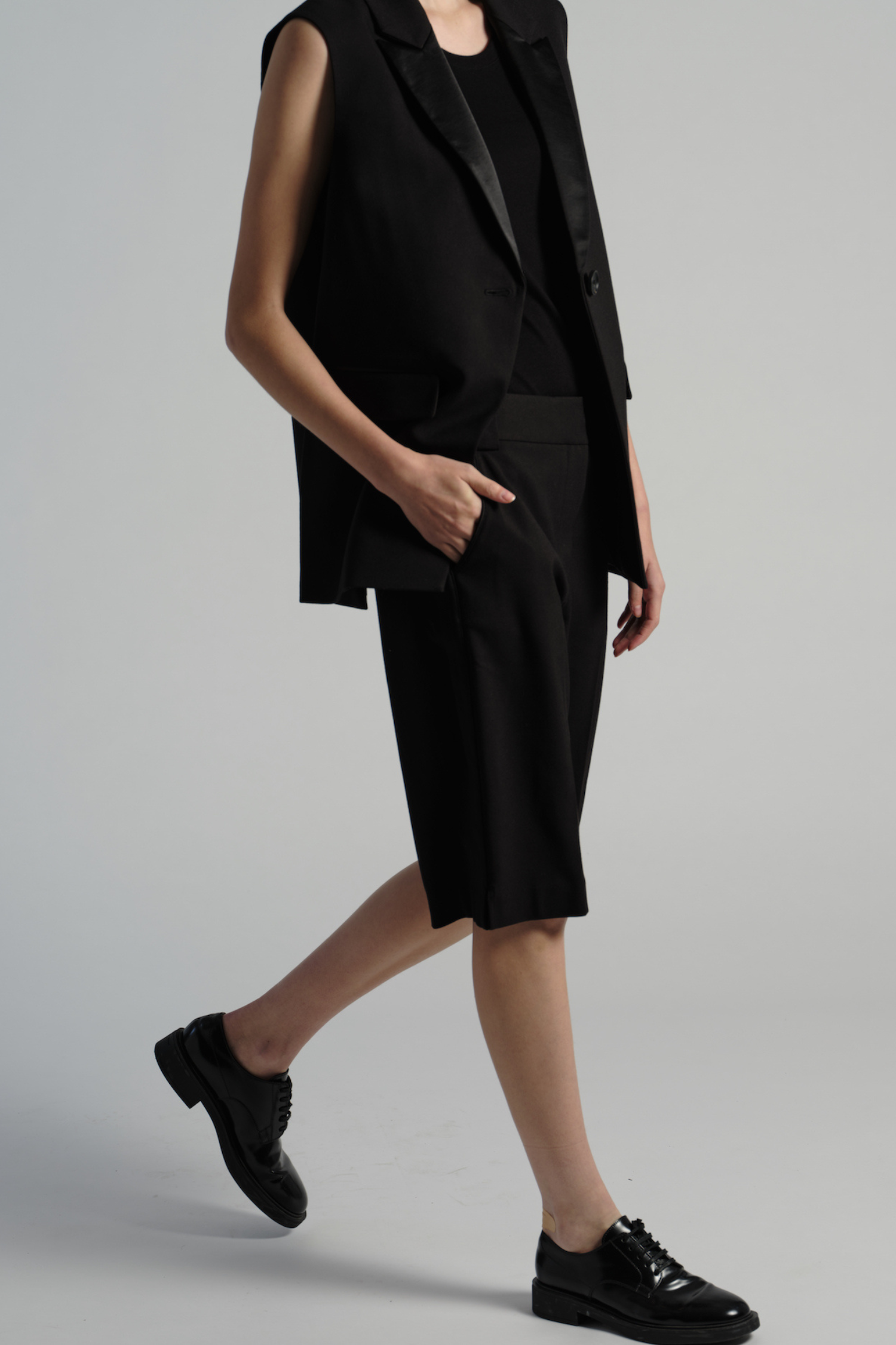 Matilde Swing Vest – SAINT ART