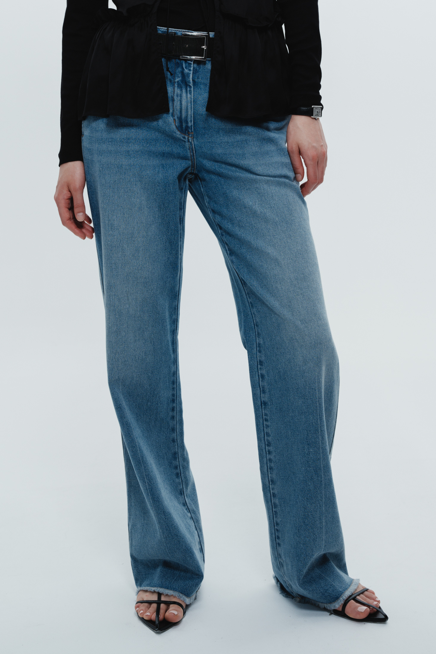 Nessa Denim Pant, Medium Wash – SAINT ART Nessa Denim Pant, Medium Wash – SAINT ART