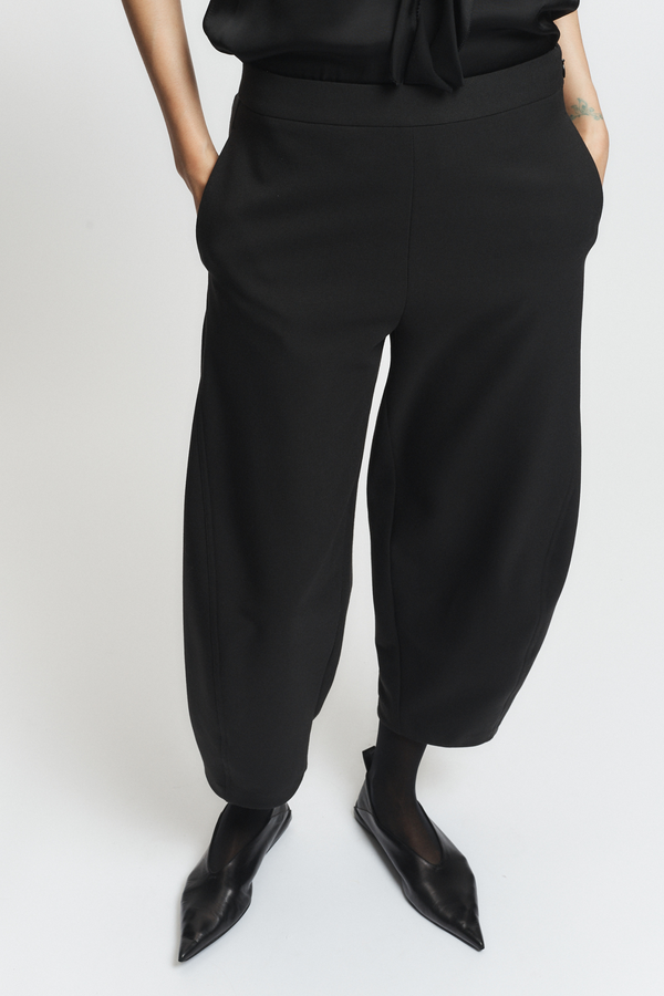 Kelce Barrel Trouser, Black
