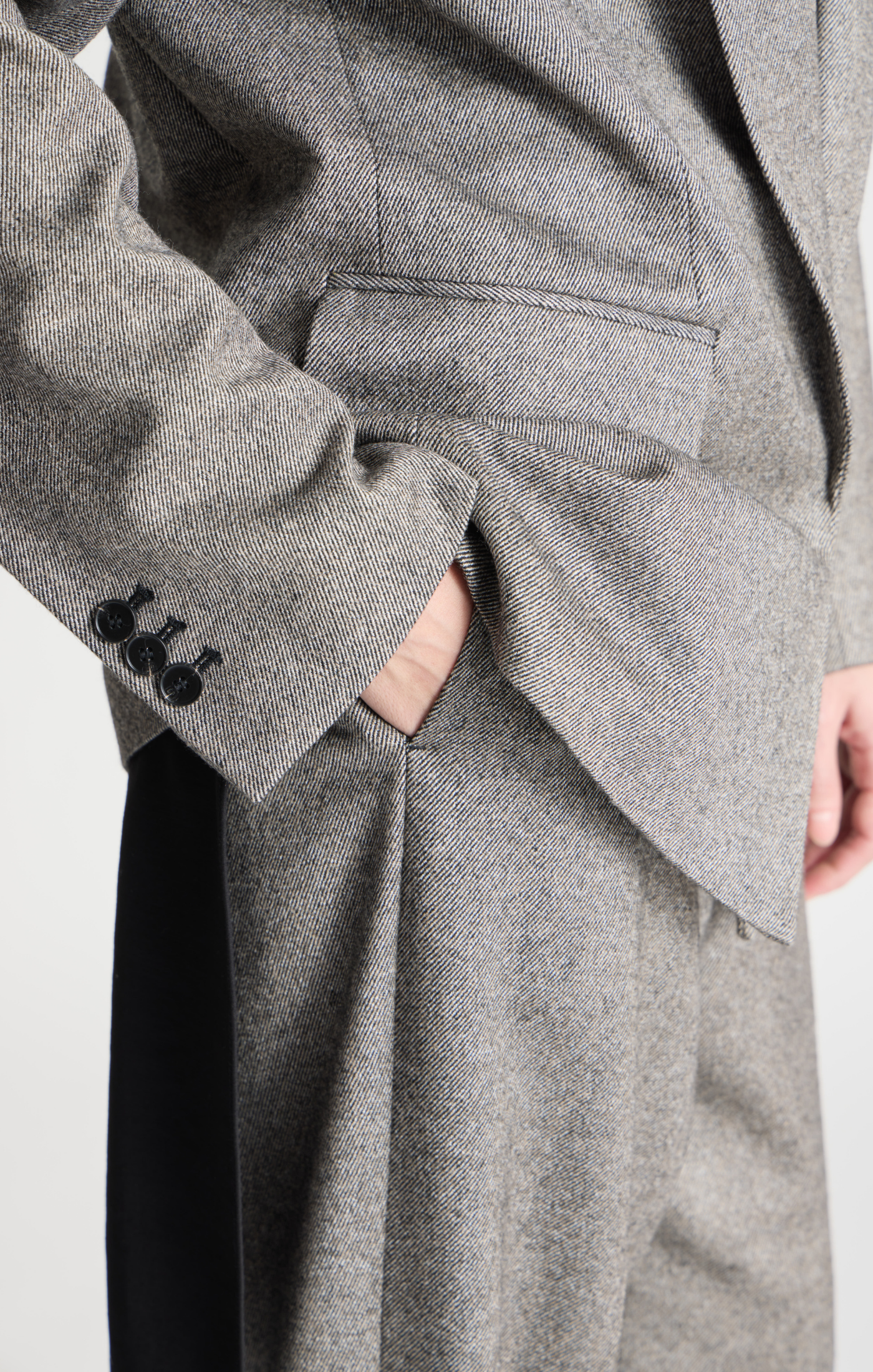 color-Grey Tweed