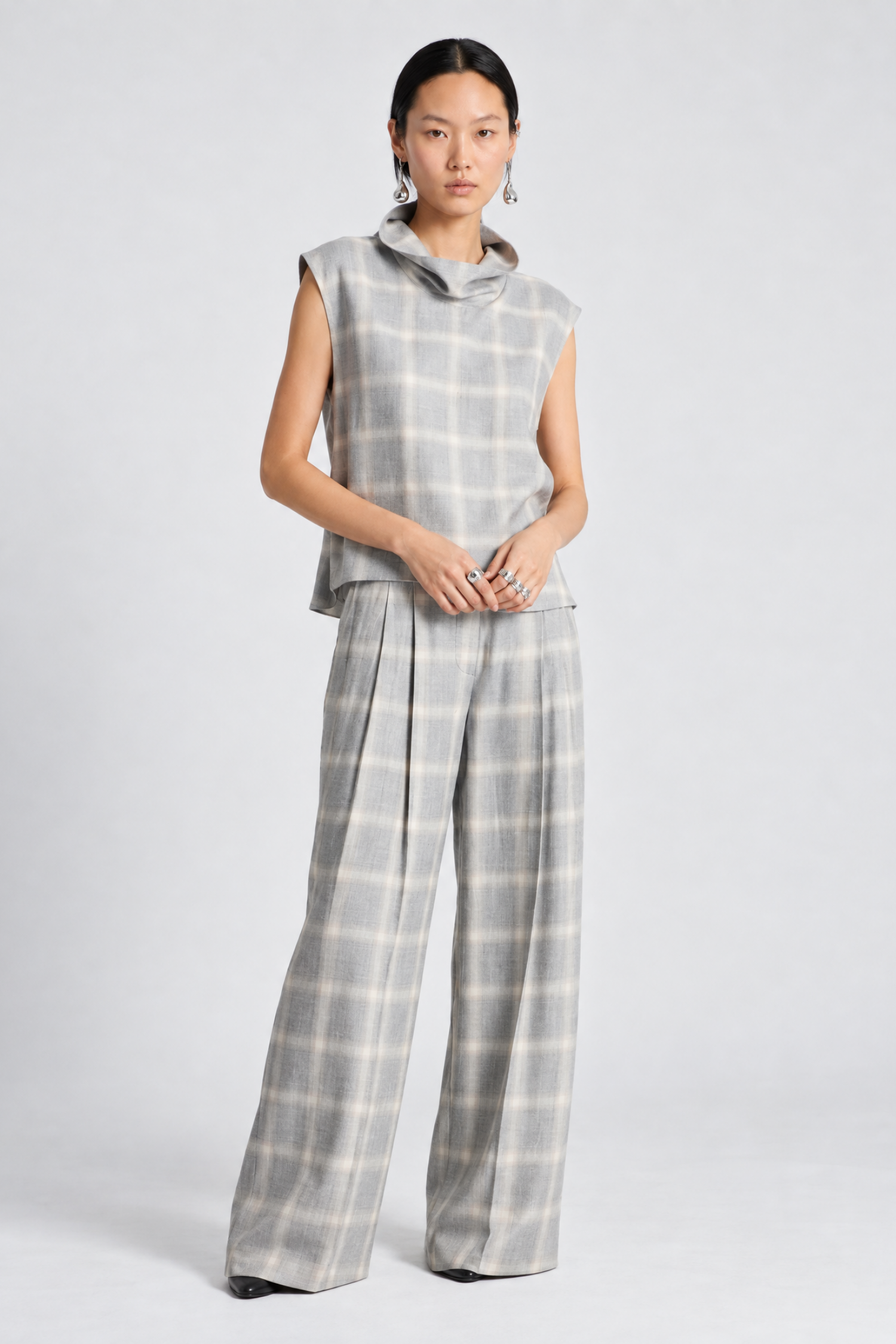 color-Grey/White