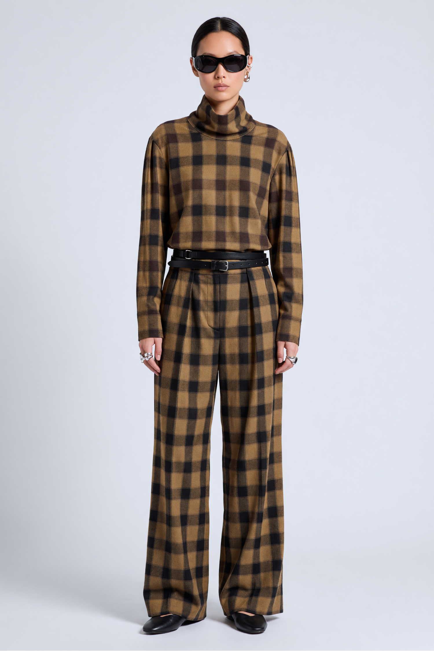 color-Mustard/Black
