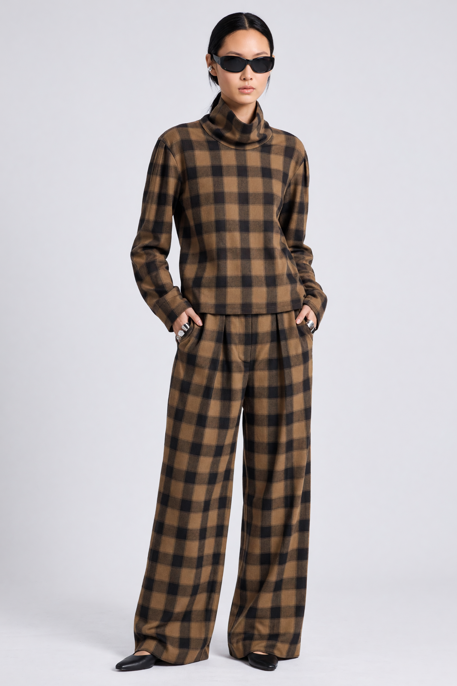color-Mustard/Black