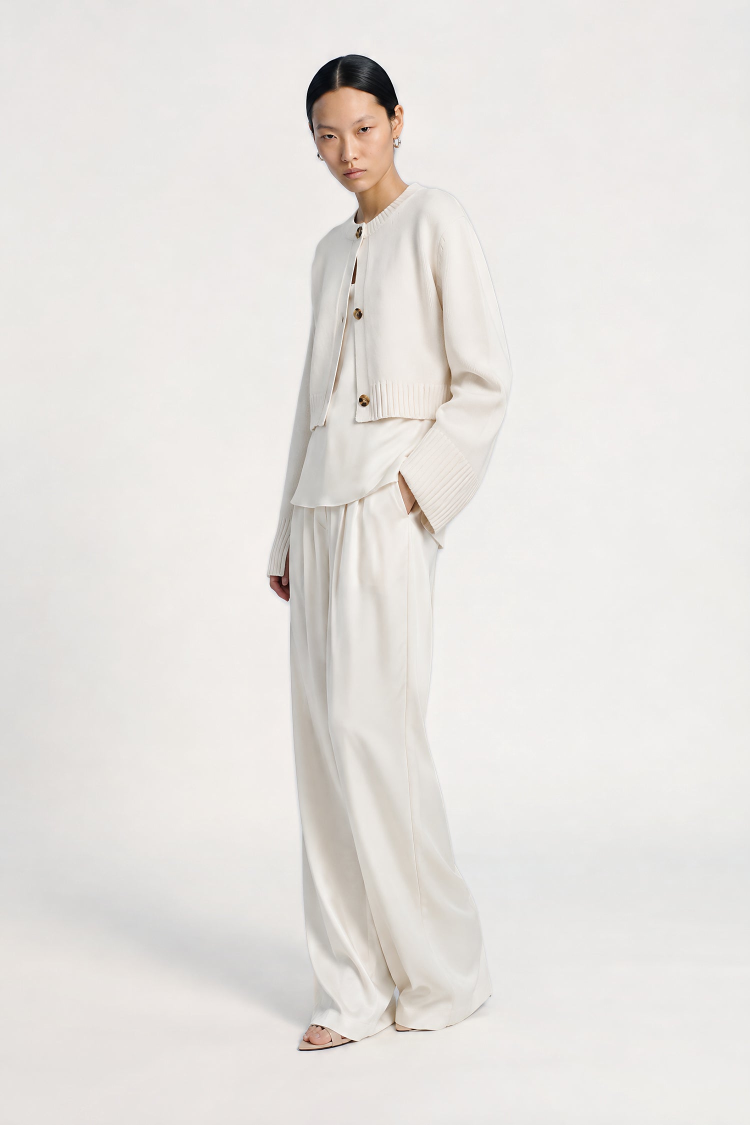 color-Ivory