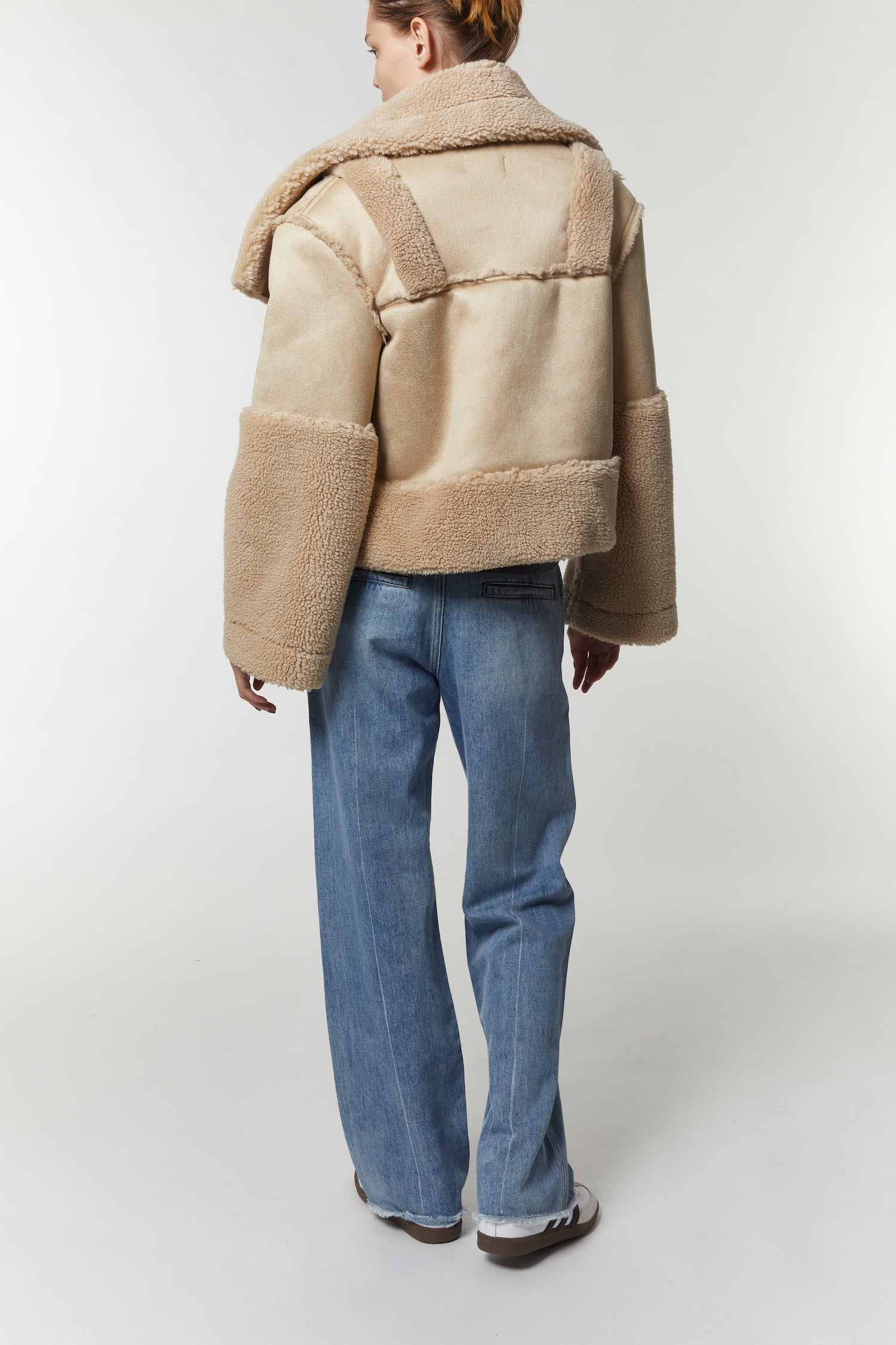 The Barnnet＊cropped eco shearling jacket NVT43.jpg
