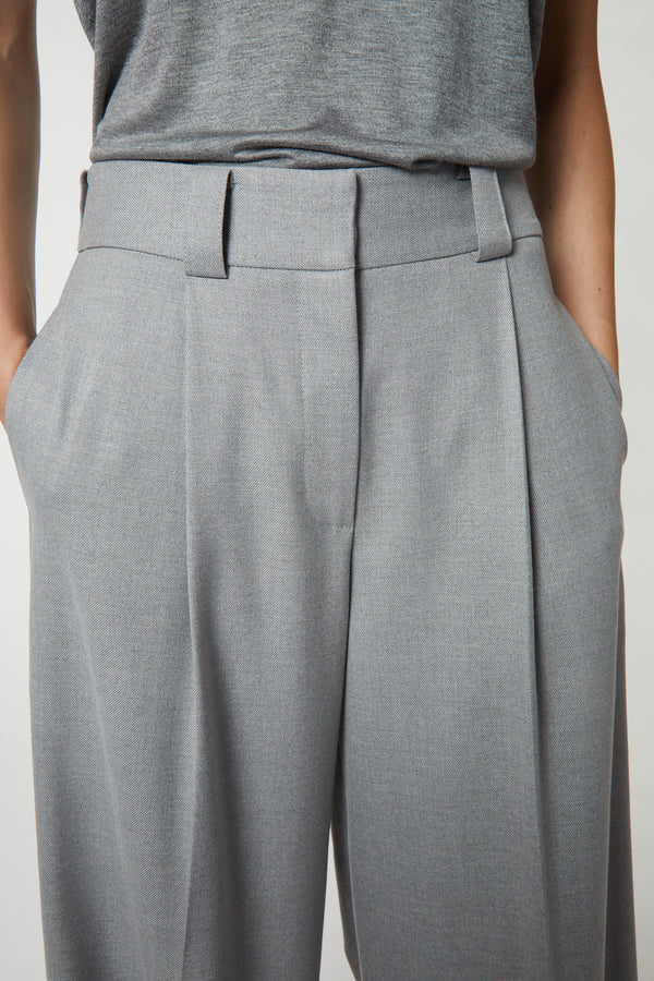 Tiffany Mid-Waisted Wideleg Trouser, Light Grey