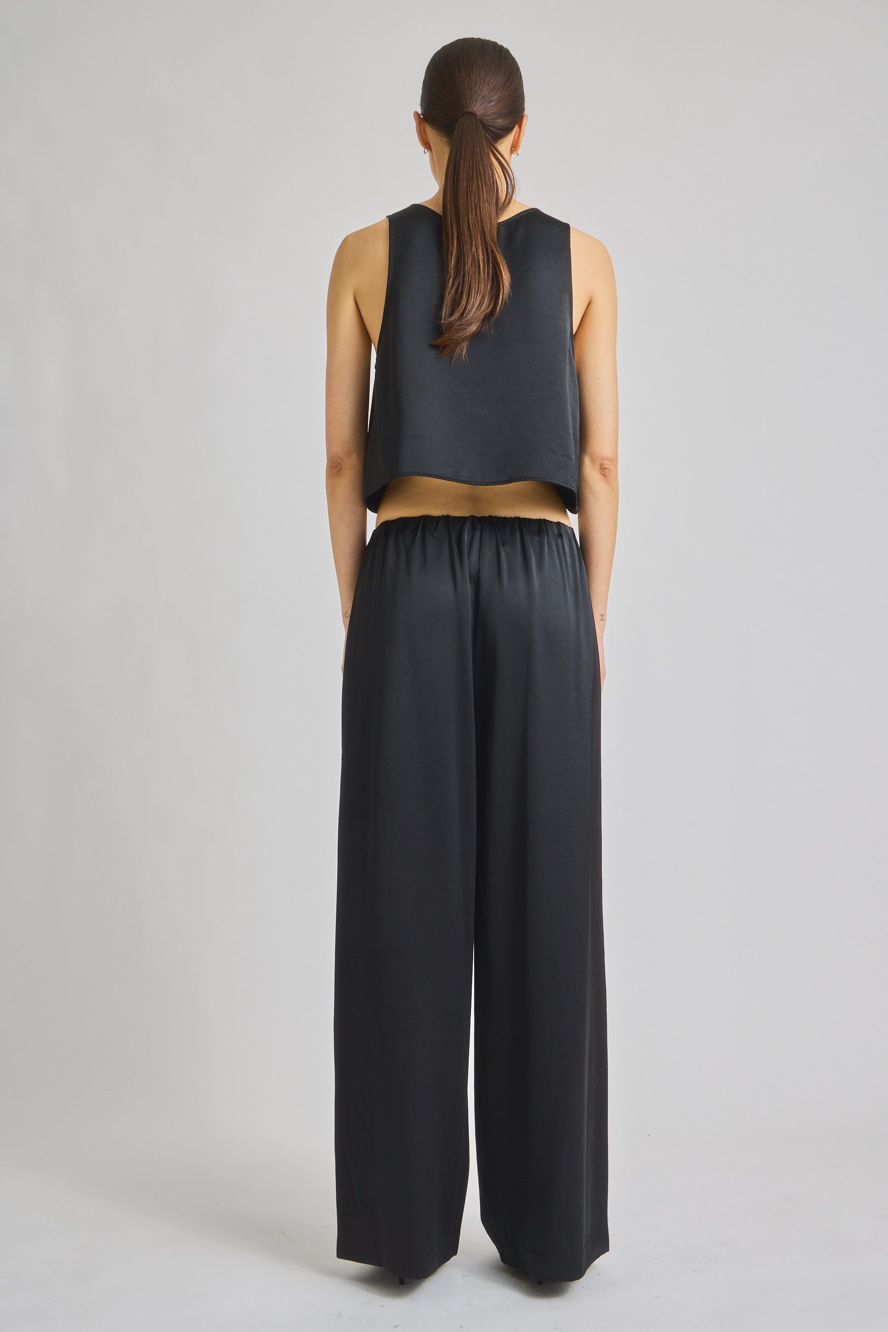 color-Black