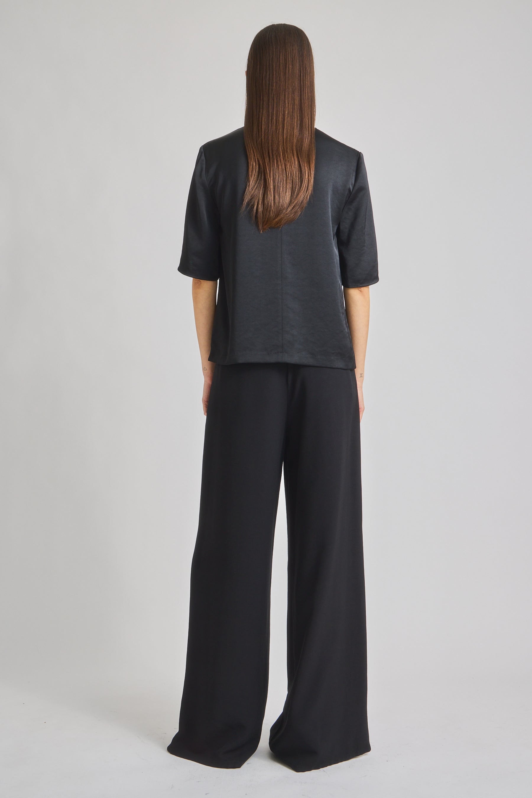color-Black