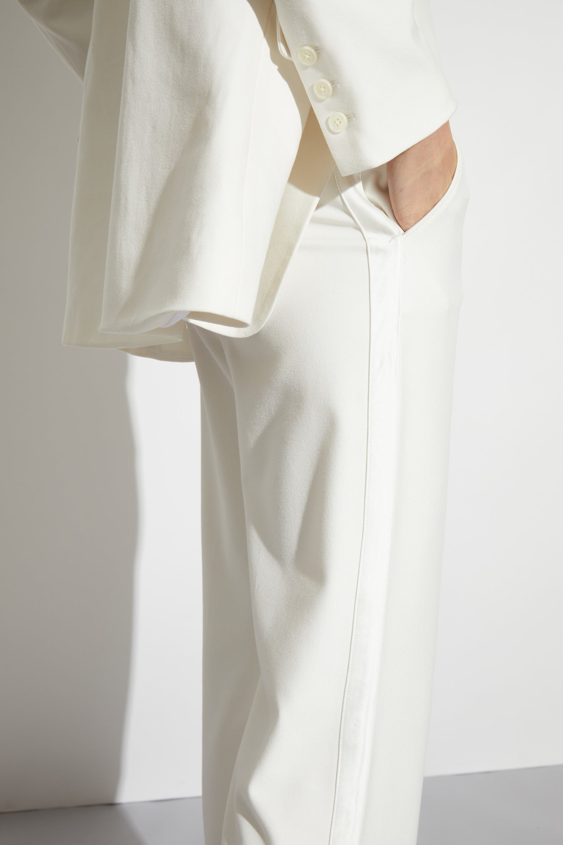 Cait Mid-Rise Straight Leg Tuxedo Pant, White – SAINT ART